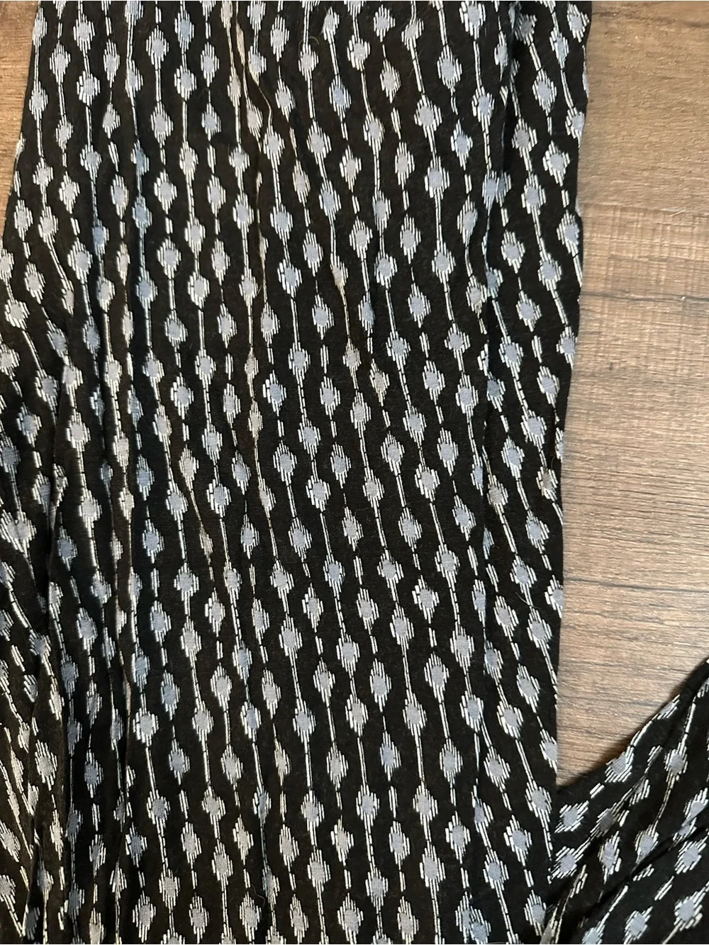 Black & White Patterned Drawstring Pants - Picture 2 of 6